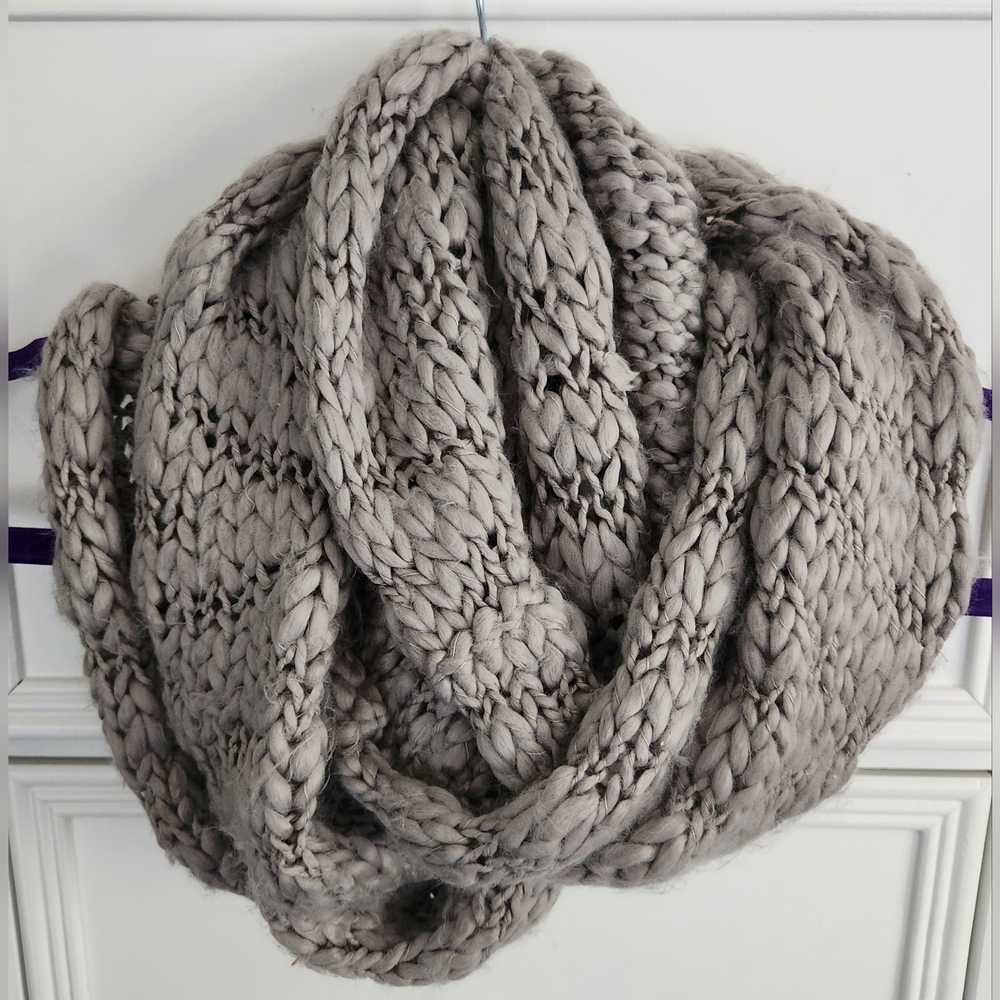 H&M Gray Infinity Scarf
